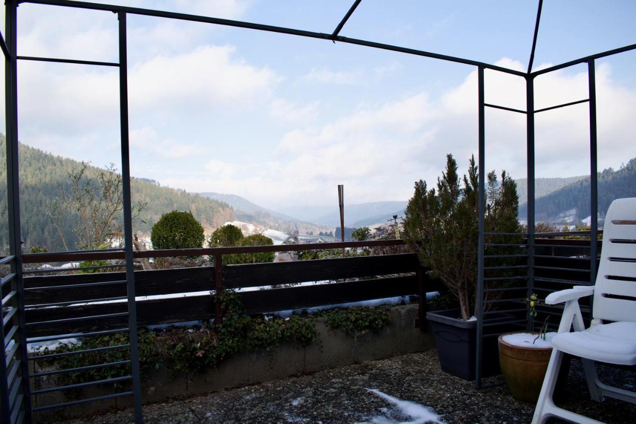 Appartement Mit Herrlicher Aussicht Uebers Murgtal Baiersbronn Exterior photo